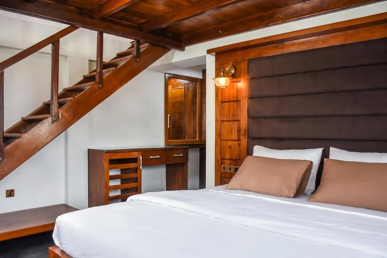 ***** Hotel Queens Lake Cabin Nuwara Eliya Sri Lanka